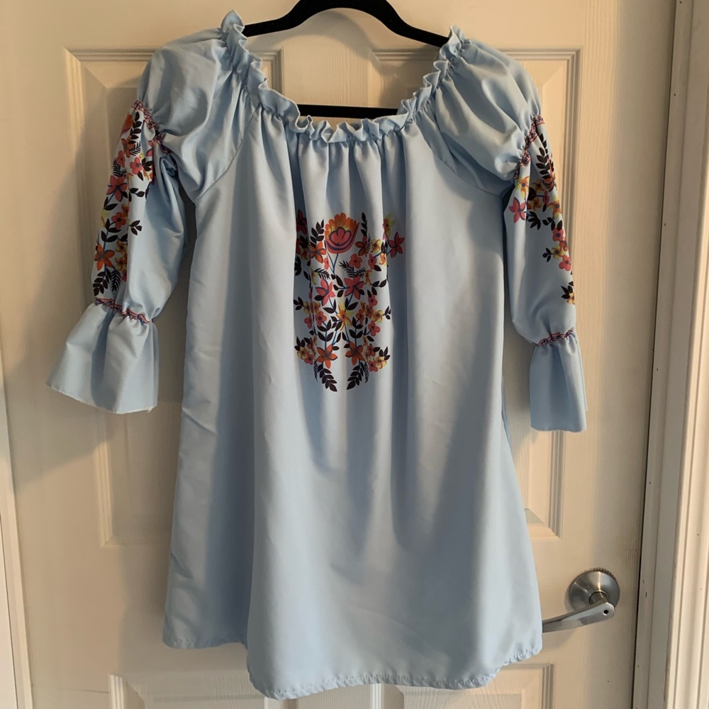 Off-The-Shoulder Mini Dress/Blouse